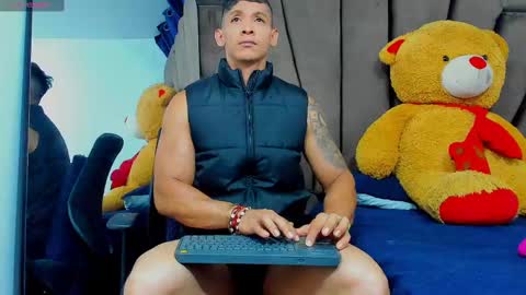 Snapshot of evansstorm01 chatting on March 4, 1:17 pm online show from March 4, 1:17 pm