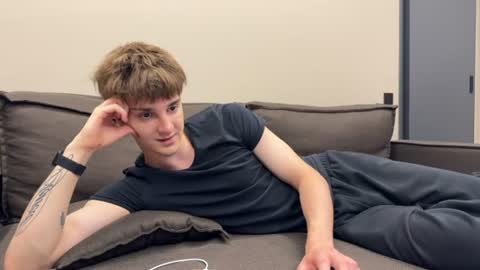 exclusiveflexboy online show from June 25, 8:46 pm