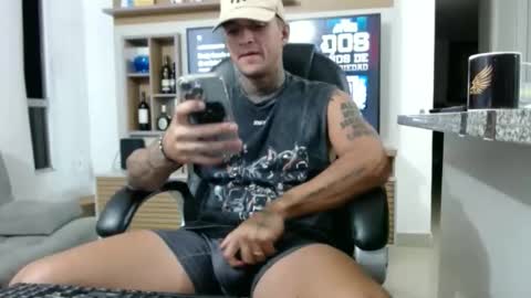 camilo online show from April 26, 1:36 am