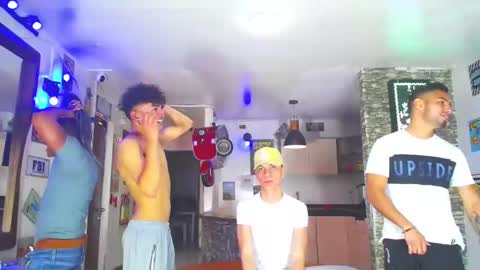 extrangers online show from February 2, 12:02 pm