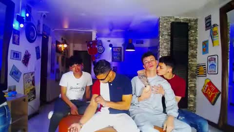 extrangers online show from January 11, 12:07 pm