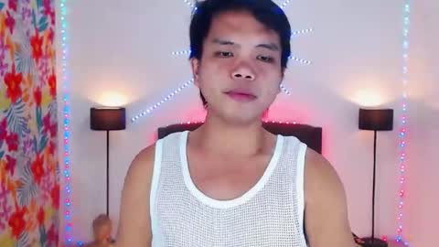 JOHNDAVE online show from February 16, 2:59 pm