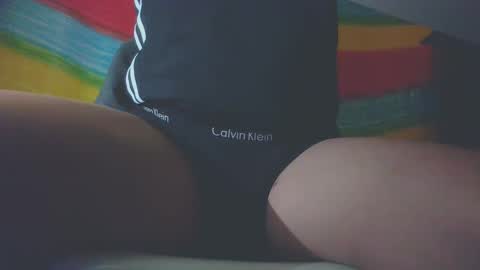 ezmehotshot online show from December 9, 6:41 pm