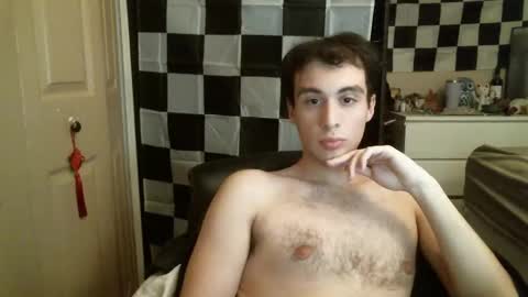 Ezra Naamah online show from January 21, 2:00 am