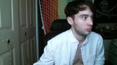 Ezra Naamah online show from February 15, 7:33 pm