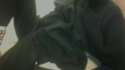 Ezequiel B. online show from March 12, 1:51 pm