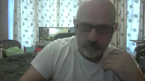 f1zzeek online show from March 10, 3:40 pm