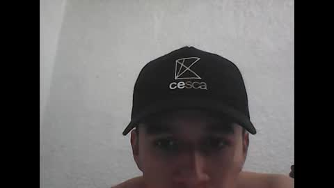 R online show from April 28, 6:23 pm