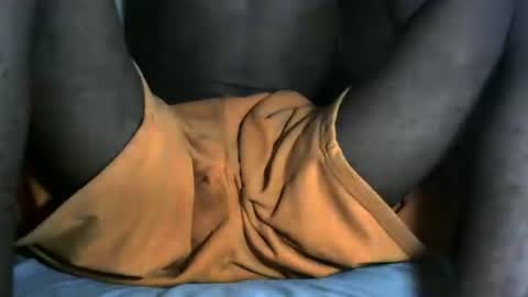 Snapshot of fabik003 chatting on December 9, 8:00 am Kalen online show from December 9, 8:00 am