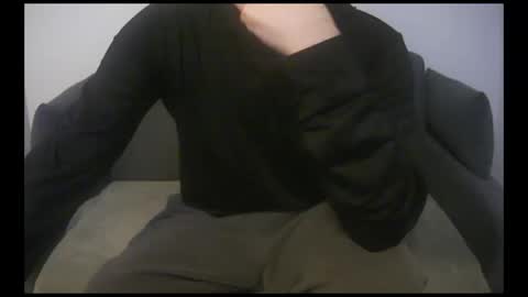 FacelessEscape online show from March 12, 1:08 pm