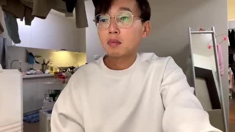 faint45508542 online show from February 3, 11:09 am