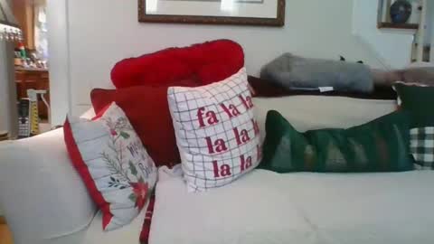 falconbator8 online show from December 25, 12:26 pm