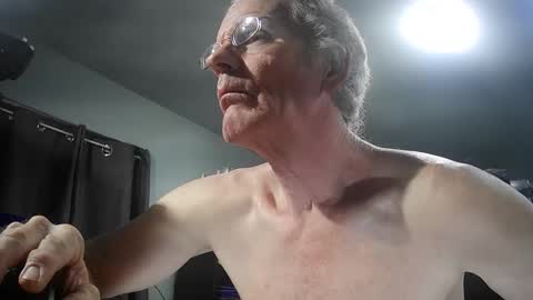 fantasyresort online show from January 13, 4:06 am