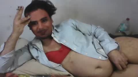 Faux Feitico online show from May 10, 2:02 am