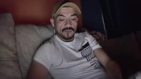 fernand89 online show from December 22, 5:45 am