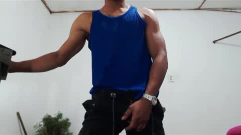 fernandez_latinblack online show from December 10, 11:31 pm