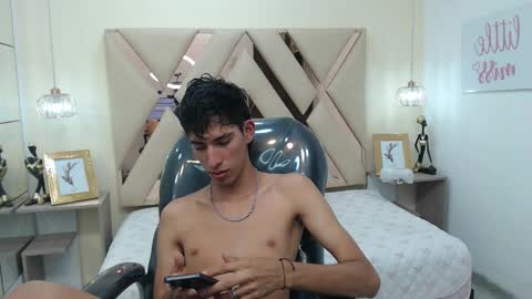 FER PHOENIX online show from February 10, 3:24 am