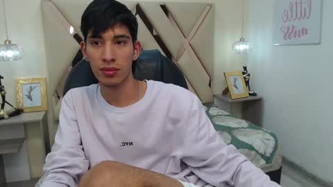 FER PHOENIX online show from February 28, 3:48 am