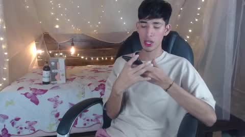 FER PHOENIX online show from December 21, 3:25 am