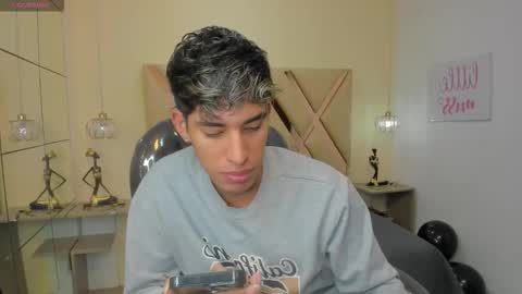 FER PHOENIX online show from October 22, 3:21 am