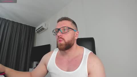 FindomGuyXXX online show from January 16, 10:40 am