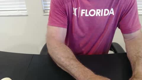 USAUSA online show from April 7, 12:49 pm