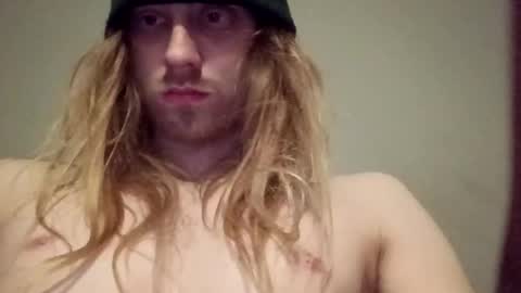 fitfungi7 online show from April 1, 3:08 am