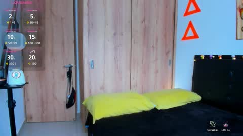 Elias Valencia online show from November 1, 1:48 pm