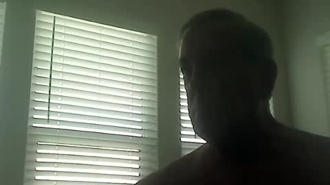 fjcs73 online show from July 31, 5:55 pm