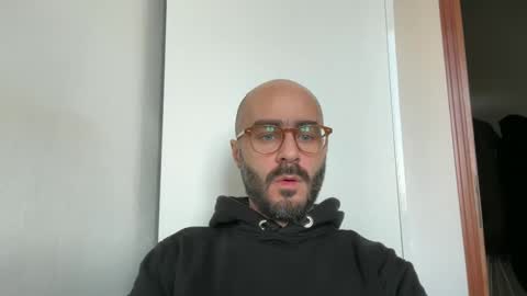 Fla is short for Flavio online show from December 15, 12:49 pm