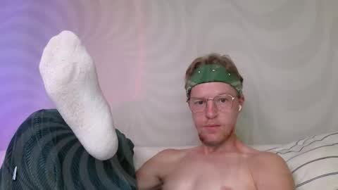 Snapshot of flower_haze chatting on September 24, 4:34 am Alexander online show from September 24, 4:34 am