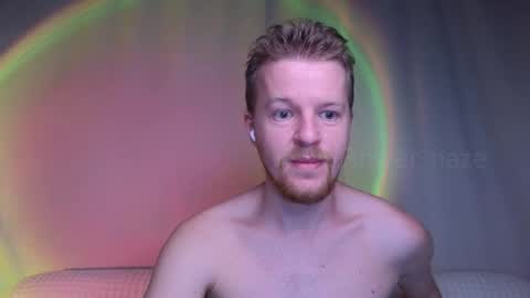 Snapshot of flower_haze chatting on March 3, 4:40 pm Alexander online show from March 3, 4:40 pm