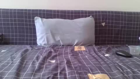 flylen online show from December 17, 4:02 pm