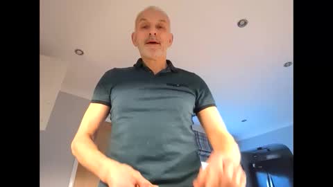 footworshiper2211 online show from January 29, 9:44 am