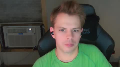 forever_broken online show from November 30, 6:26 am