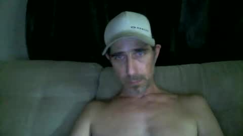 fouraide42 online show from April 11, 7:45 am