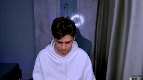 Foxicfu online show from March 1, 10:45 am