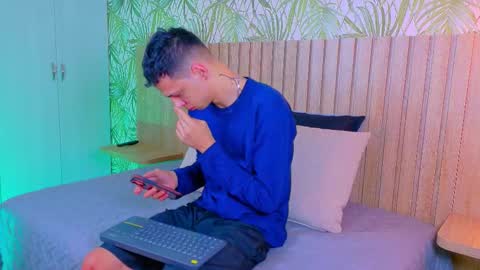 Franco online show from December 17, 1:07 pm