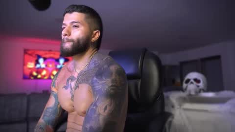 Frank Farrell. Hey remember to give me a thumbs up Ty online show from October 22, 5:00 am