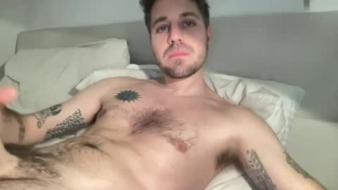 Snapshot of frankybiiig chatting on February 20, 5:51 pm thegoodandbiiig online show from February 20, 5:51 pm