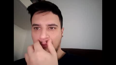 Snapshot of fraromeo2 chatting on January 4, 10:38 am fraromeo2 online show from January 4, 10:38 am