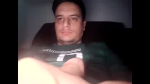 Snapshot of fraromeo2 chatting on February 12, 9:33 pm fraromeo2 online show from February 12, 9:33 pm