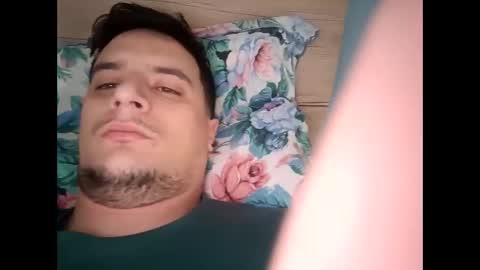 Snapshot of fraromeo2 chatting on February 16, 9:26 am fraromeo2 online show from February 16, 9:26 am