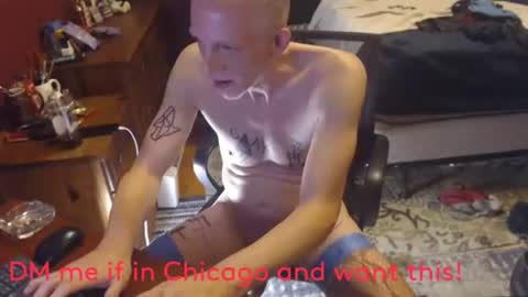 Guy4YngrSmoothWild online show from December 15, 8:30 am