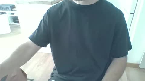 frenchlove8383 online show from February 3, 9:25 am