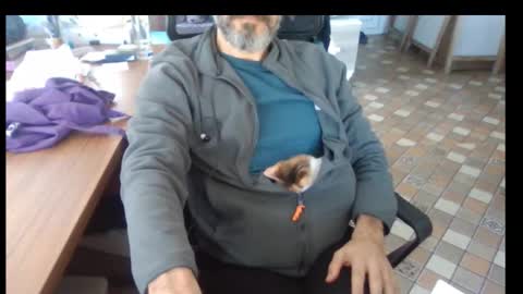 Bruchus online show from November 25, 9:44 am