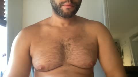Snapshot of fuckyeahcoach chatting on October 18, 11:59 am Muscle Bear Jock in Training online show from October 18, 11:59 am