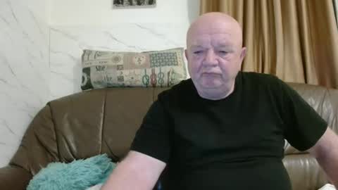 fullballs6 online show from March 20, 3:32 am