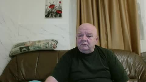 fullballs6 online show from February 22, 3:41 am