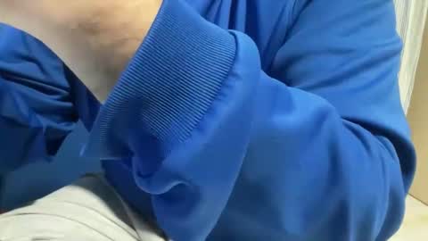 Snapshot of fuzitzu2 chatting on February 25, 6:31 pm fuzitzu2 online show from February 25, 6:31 pm